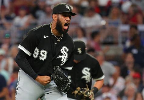 Yankees add reliever Keynan Middleton in trade with White Sox